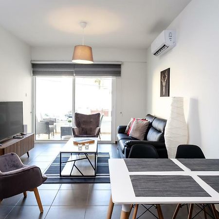 Appartement Book Me Now Central Flat à Larnaca Extérieur photo