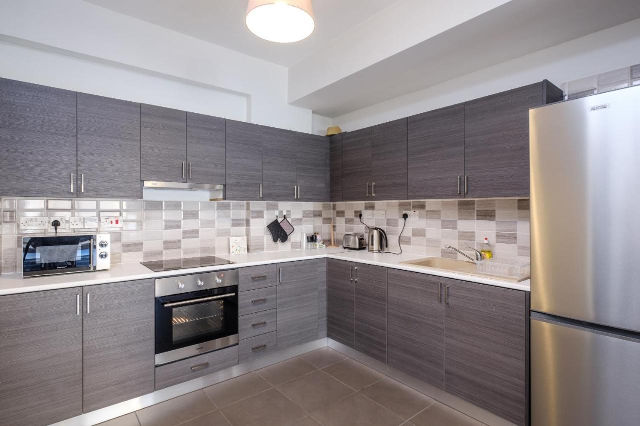 Appartement Book Me Now Central Flat à Larnaca Extérieur photo